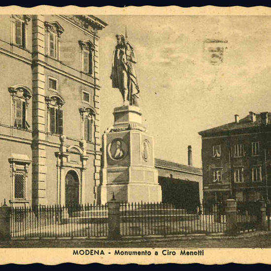 34 cartoline di Modena