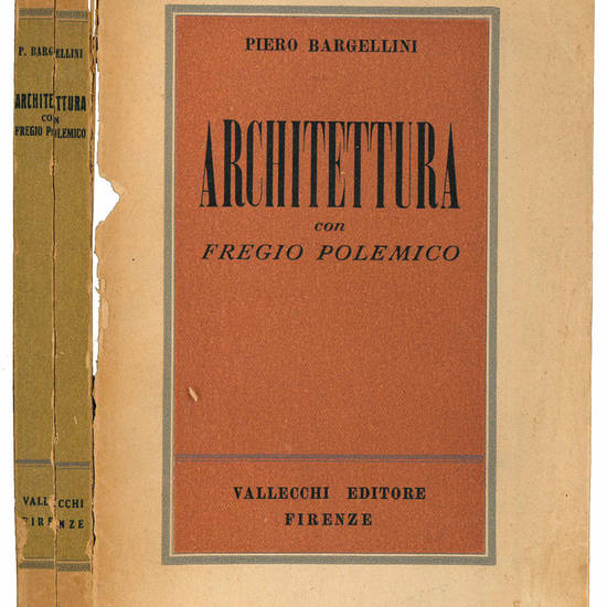 Architettura con fregio polemico.