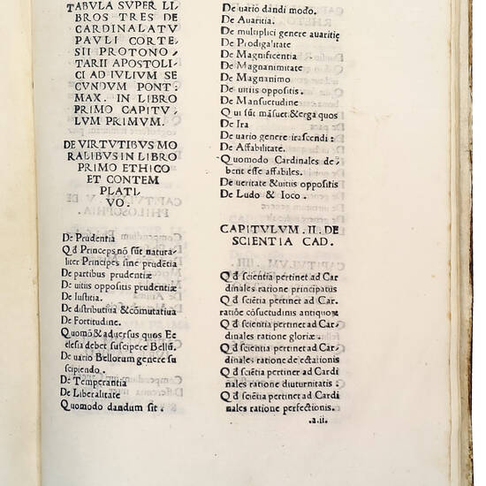 Pauli Cortesii Protonotarii Apostolici in libros de Cardinalatu ad Iulium Secundum Pont. Max. prooemium. Colophon: Symeon Nicolai Nardi Senensis alias Rufus Calchographus imprimebat in Castro Cortesio, Die decimaquinta Novembris M.CCCCCX